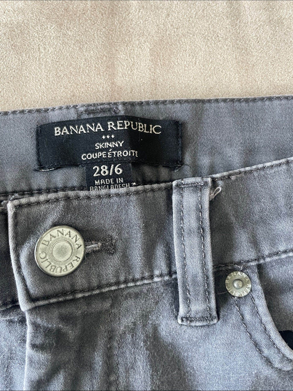 Banana Republic Men's Slate Gray Slim Straight Jeans - Picture 2 of 3
